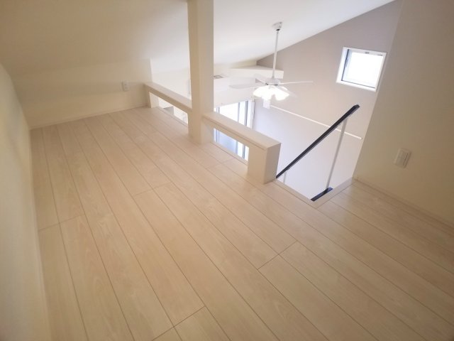 その他部屋・スペース　階段で登るタイプの大型ロフト♪同シリーズ物件の写真になります