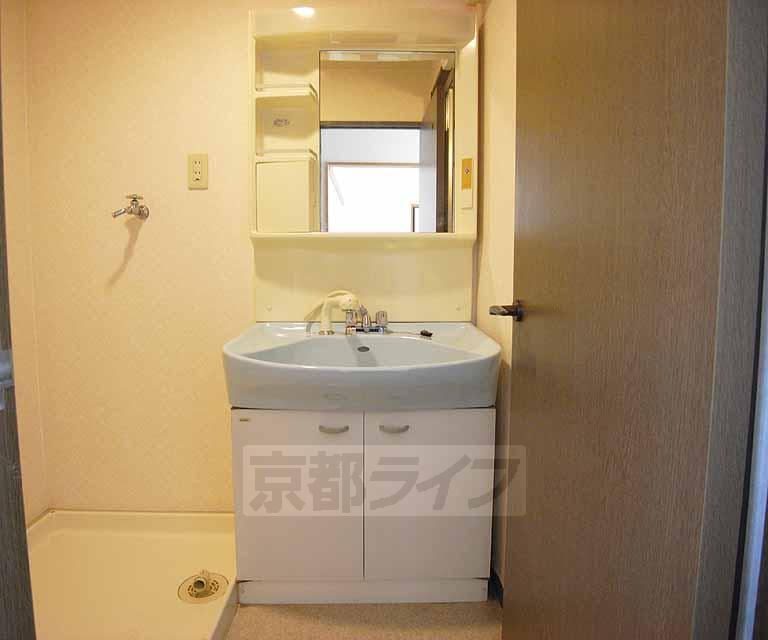 洗面設備　もちろん独立洗面台ございます。