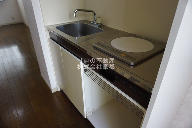 キッチン　暑い夏にオススメの火を使わないＩＨクッキングヒーター設置済♪