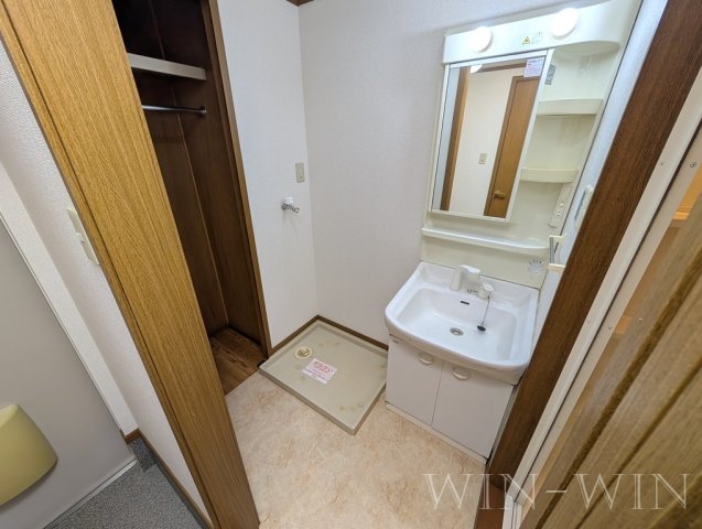 洗面設備　イメージ（同建物内別部屋の写真です）