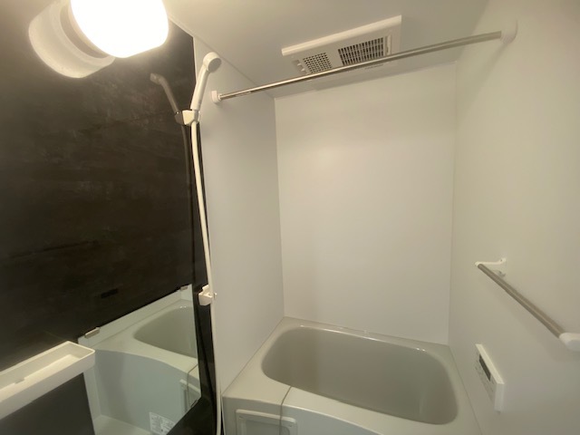 バス・シャワールーム　同施工会社の参考写真です