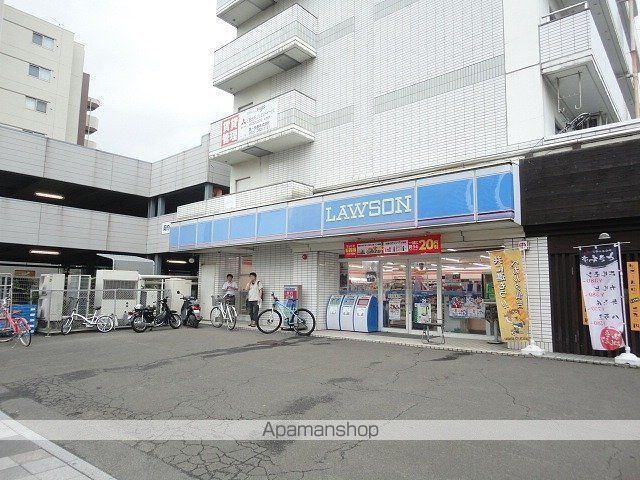 コンビニ　ローソン（コンビニ）まで663m