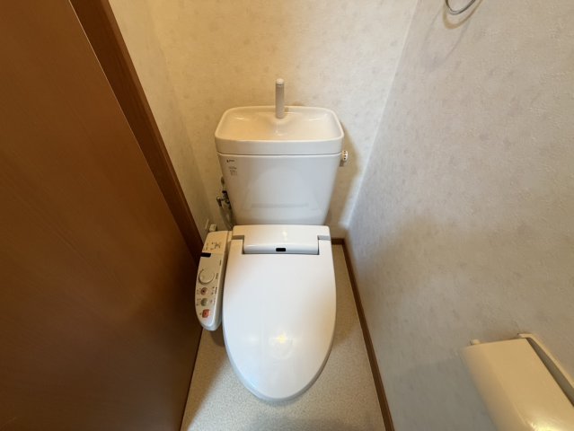 トイレ　トイレもきれいです