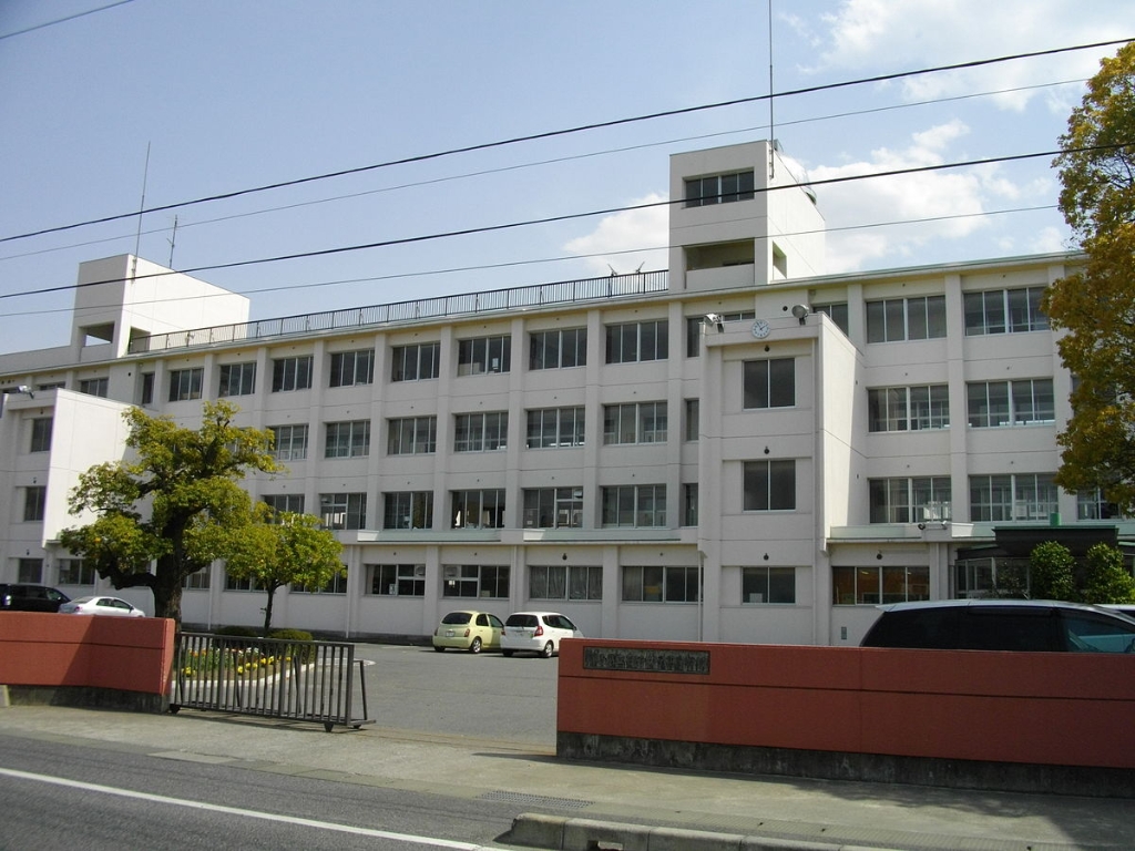 高校・高専　群馬県立高崎女子高校（高校・高専）まで529m