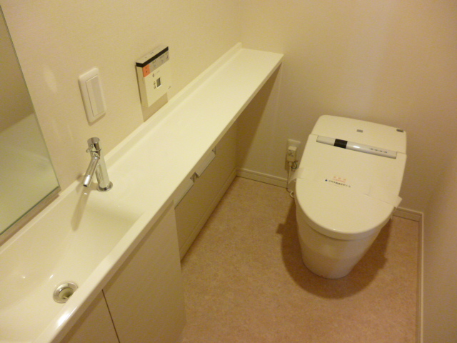 トイレ　トイレ