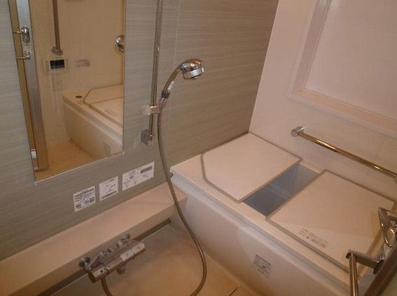 バス・シャワールーム　同タイプのお写真です