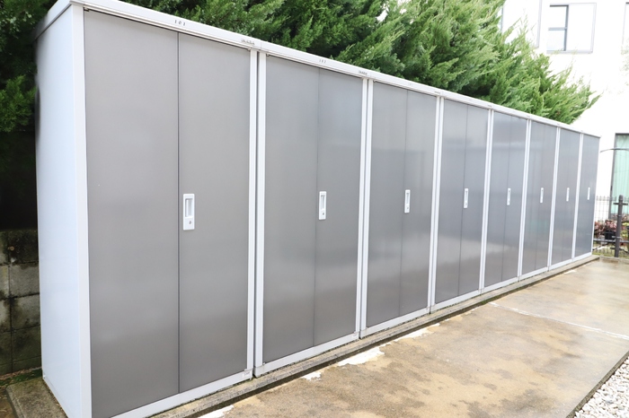 その他設備　タイヤなどしまえるトランクルームもございます♪