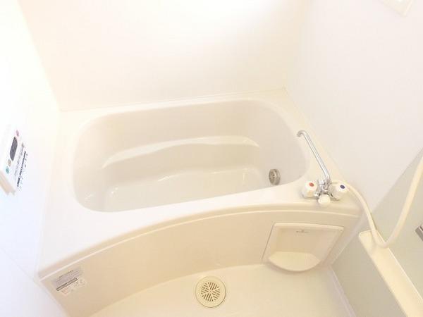 バス・シャワールーム　追い焚き付き！