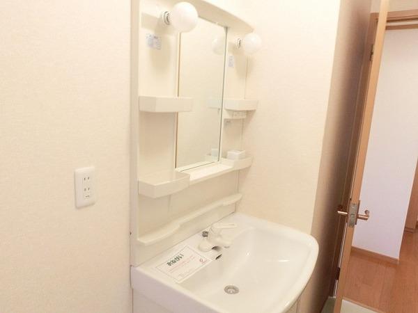 洗面設備　独立洗面台！