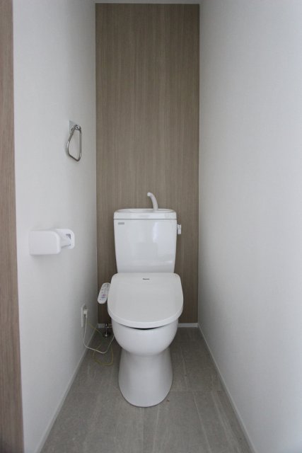 トイレ　同物件別号室のお写真です