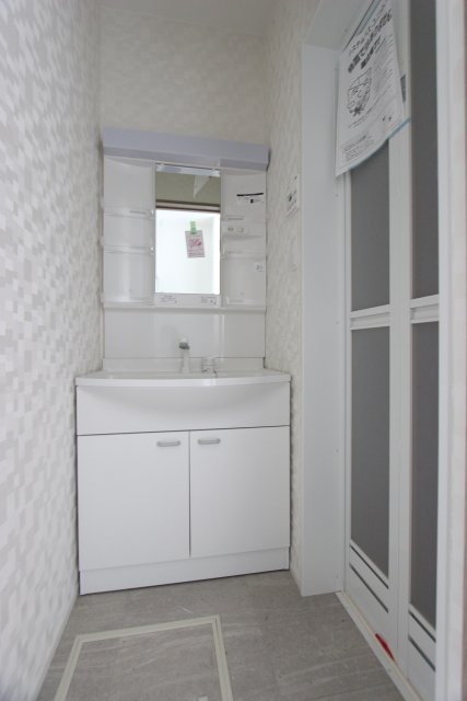 洗面設備　同物件別号室のお写真です