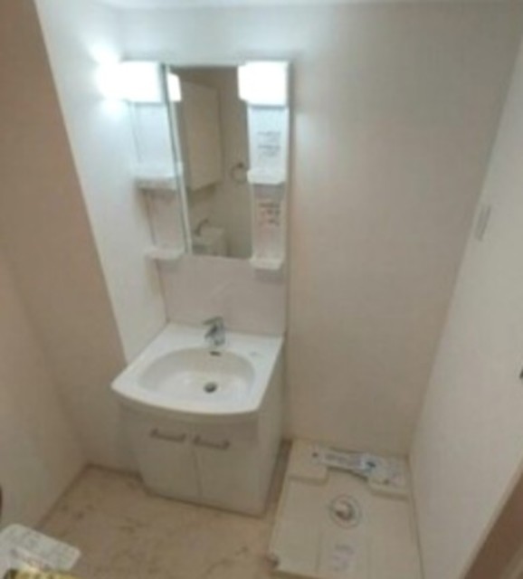 洗面設備　同仕様