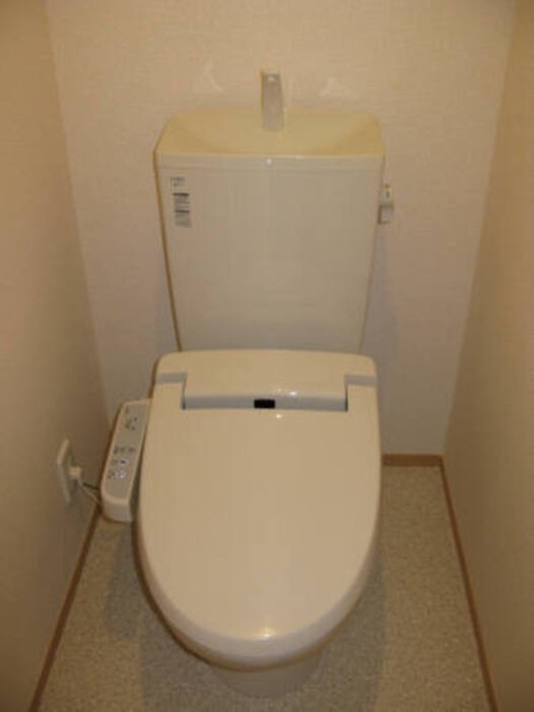 トイレ　図面と現状に相違がある場合には現状を優先