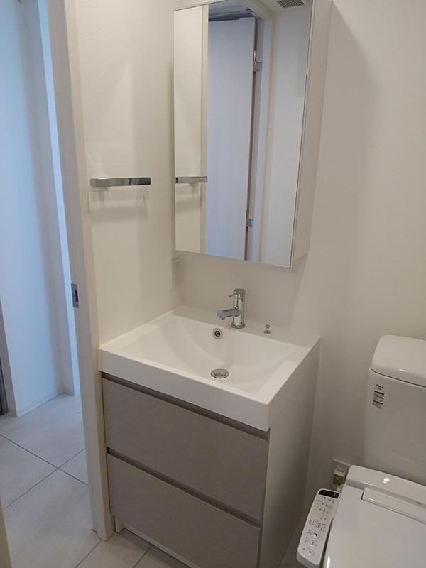 洗面設備　※同仕様写真含む