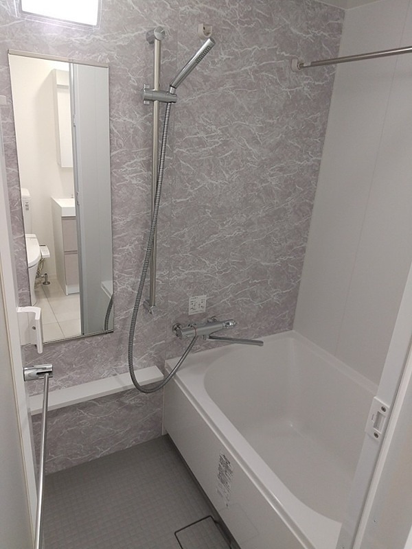 バス・シャワールーム　※同仕様写真含む