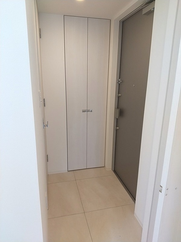 玄関　※同仕様写真含む