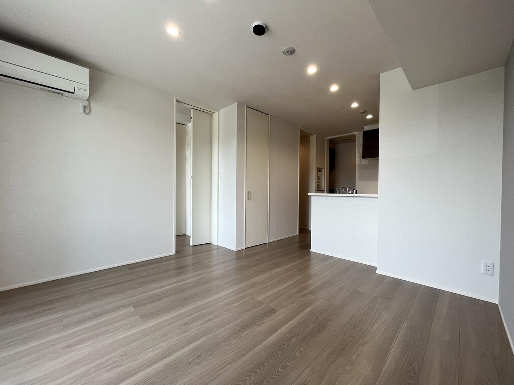 居室・リビング　同建物別号室参考