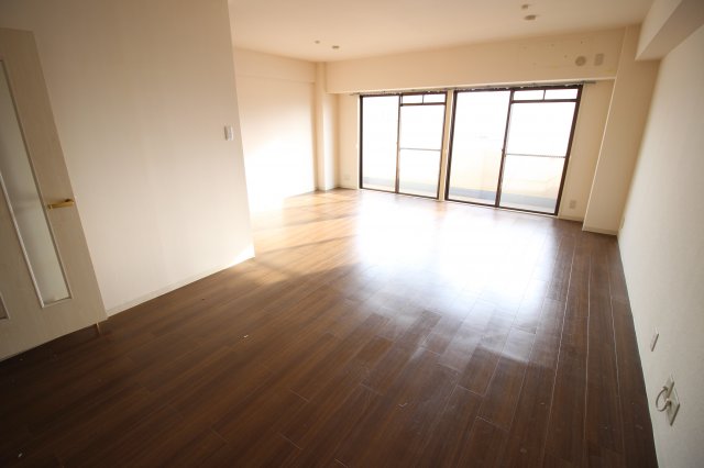 その他部屋・スペース　ＬＤＫ18.5帖