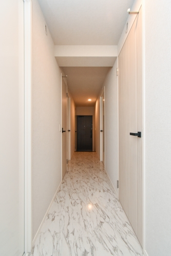 玄関　※写真はイメージです。実物と異なる場合があるため、現況を優先