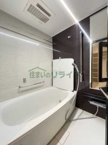 バス・シャワールーム　室内見学承ります。当店掲載物件以外もまとめてお問合頂けます。