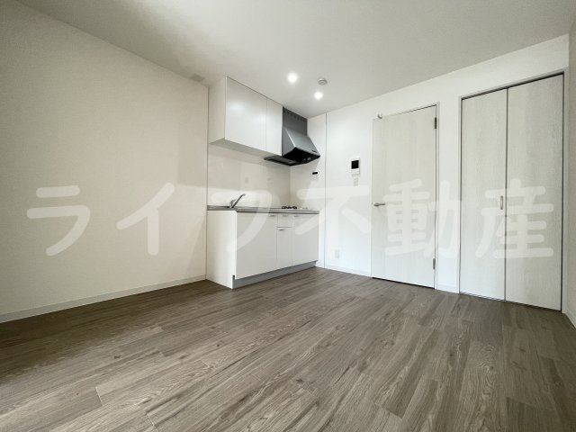 居室・リビング　こちらの居間で趣味の時間をお楽しみください