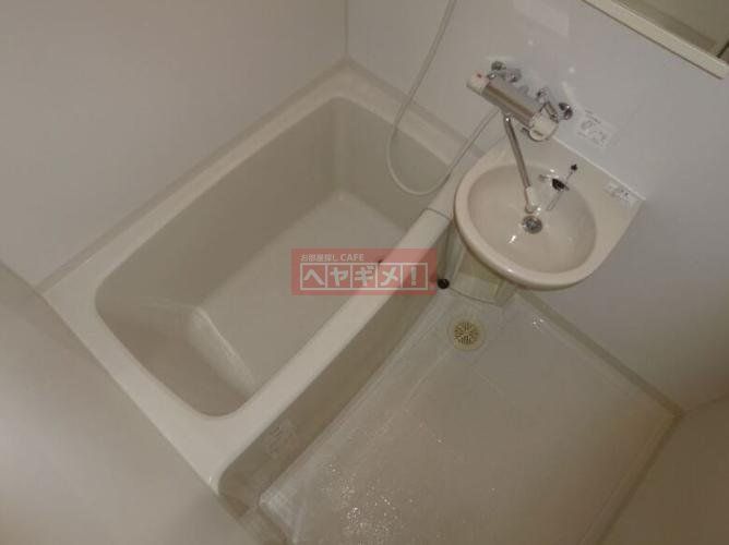 バス・シャワールーム　バス