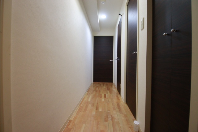 玄関　※別室の参考写真の為、現況優先です。