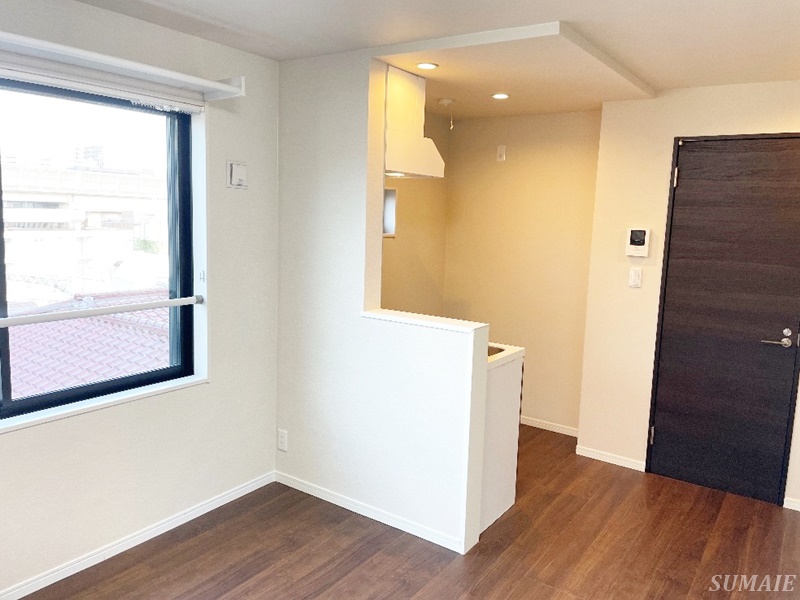 居室・リビング　キッチンです☆