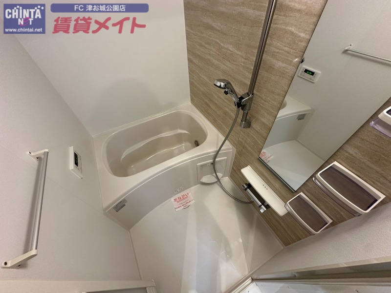 バス・シャワールーム　同タイプ部屋写真です。