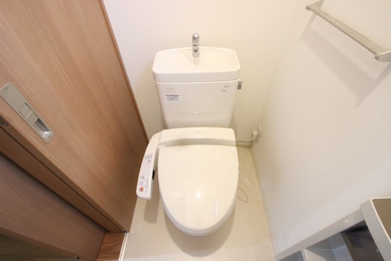 トイレ　※別部屋の写真です