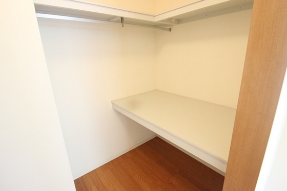 収納　※別部屋の写真です