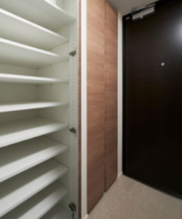 玄関　別部屋参考写真