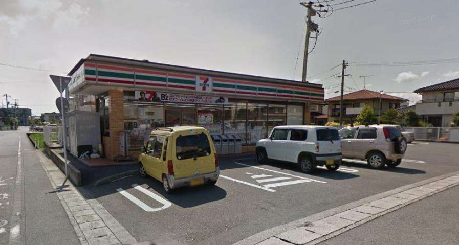コンビニ　セブンイレブン（コンビニ）まで204m