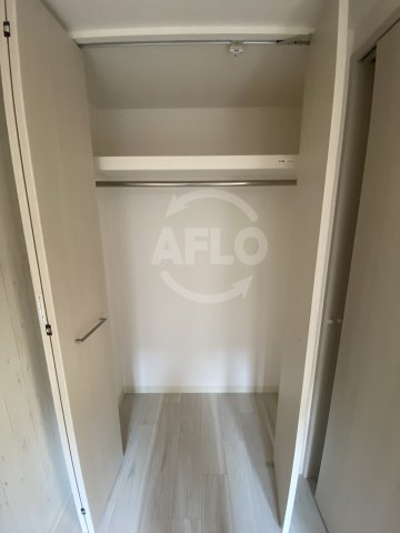 収納　プレサンス立売堀ベルヴィル　クローゼット