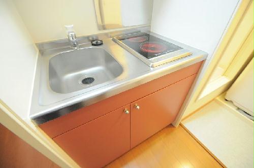 キッチン　実際のお部屋と異なる場合がございます。