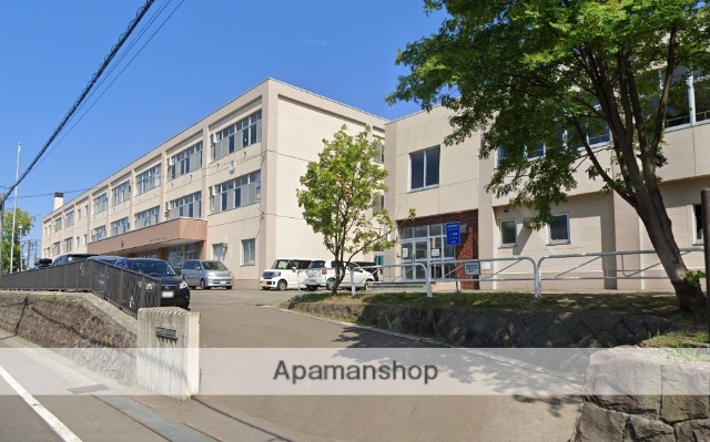 小学校　潮見台小学校（小学校）まで270m