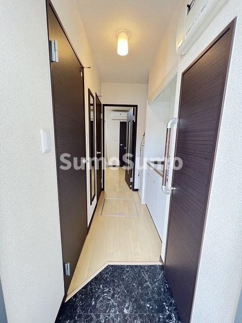 玄関　落ち着いた玄関です