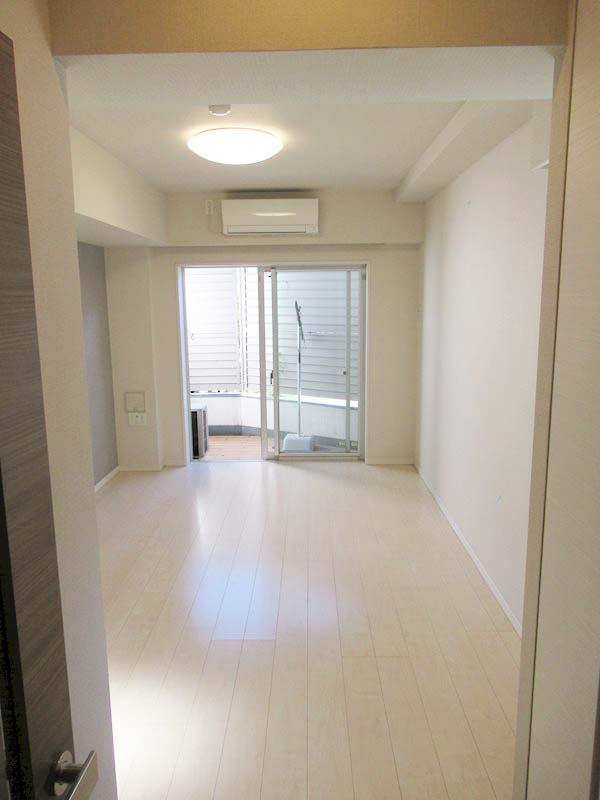 居室・リビング　★角部屋、二面採光、風通しも良好★