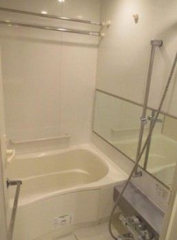 バス・シャワールーム　バスルーム