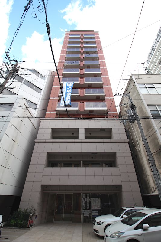 建物外観　正面からの外観