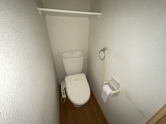 トイレ　※別部屋の写真です