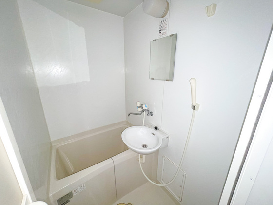 洗面設備　※別部屋の写真です