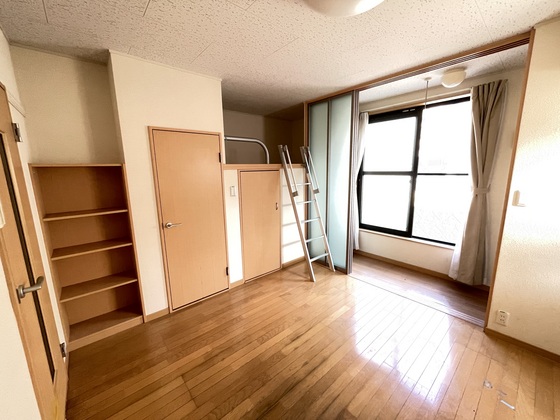 居室・リビング　※別部屋の写真です