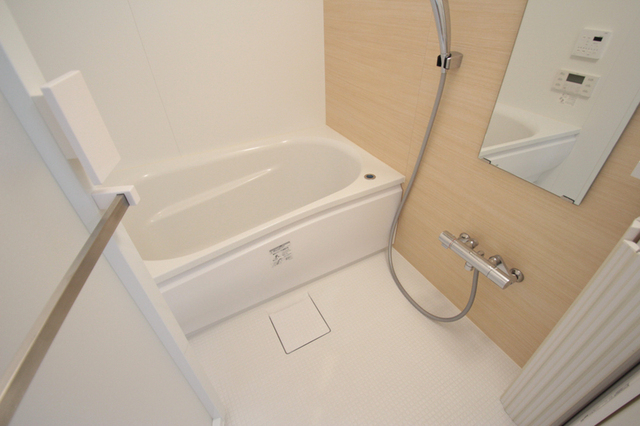 バス・シャワールーム　※別室の参考写真の為、現況優先です。