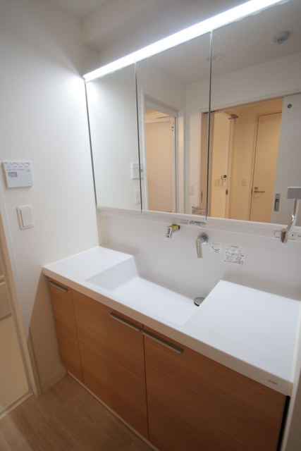 洗面設備　※別室の参考写真の為、現況優先です。