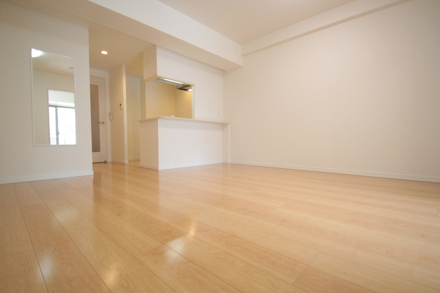 居室・リビング　※別室の参考写真の為、現況優先です。