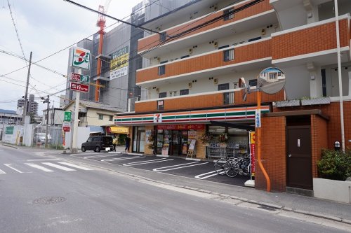 コンビニ　セブン-イレブン 広島祇園３丁目店（コンビニ）まで579m