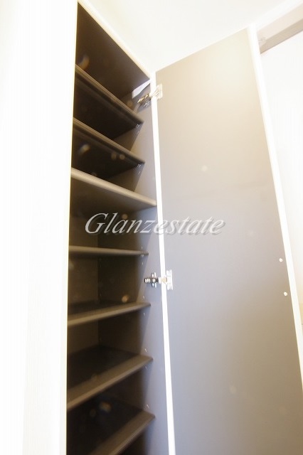 玄関　☆シューズボックス完備☆