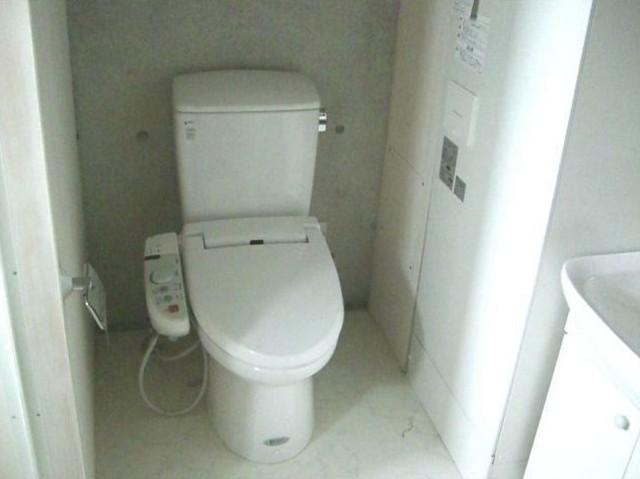 トイレ　トイレ