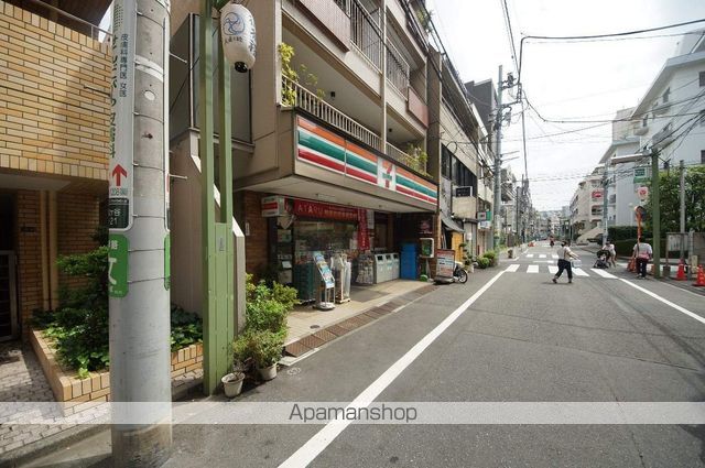 コンビニ　セブンイレブン（コンビニ）まで198m